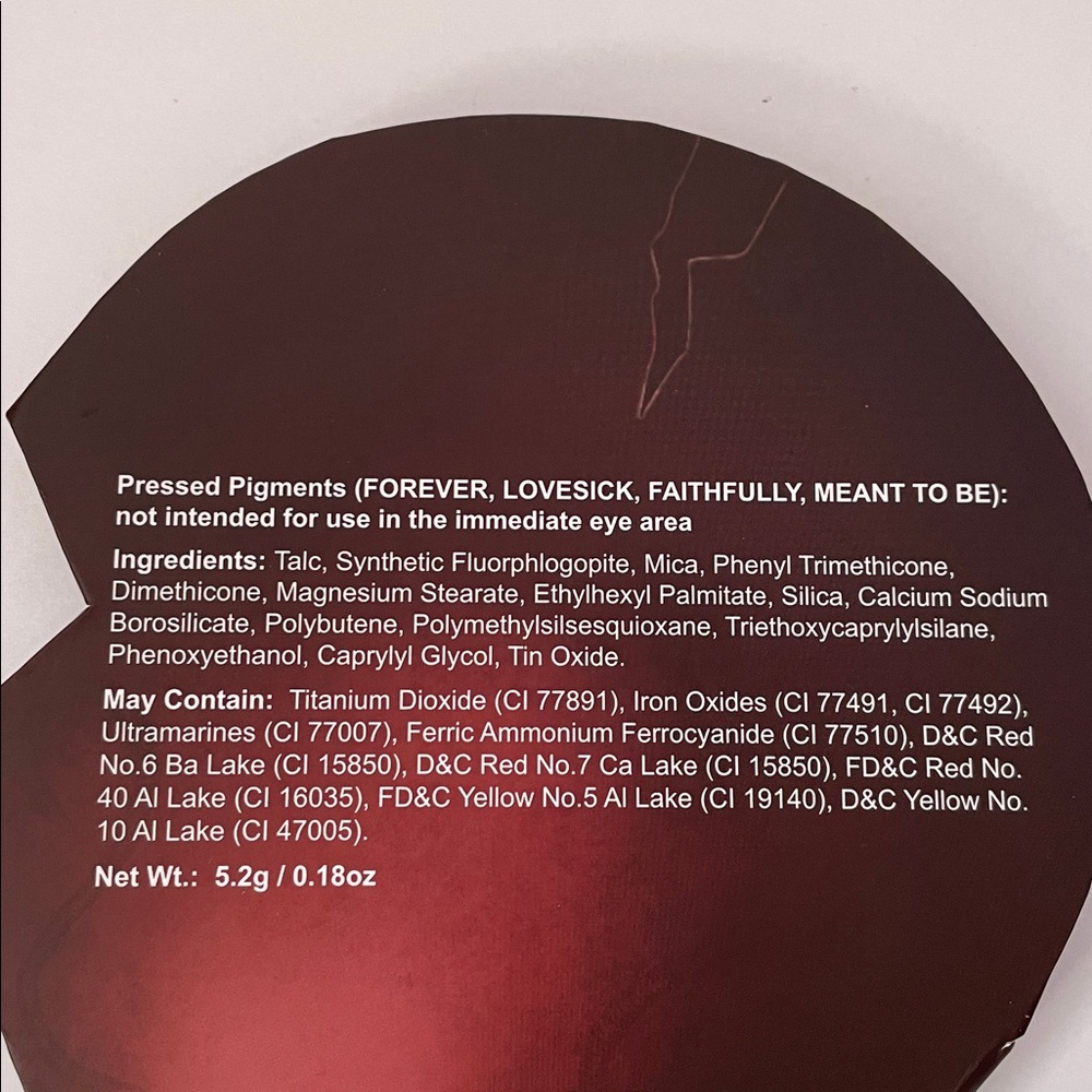 NIB Heart-Shaped 'Til Death' Makeup Palette - Picture 7 of 9